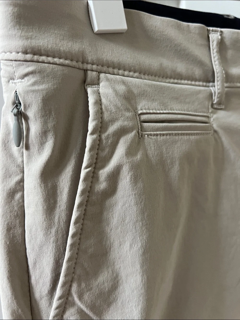 Men’s Tech Classic Chino Shorts - Neutral Beige